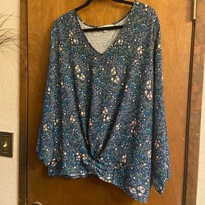 Floral Loft plus top